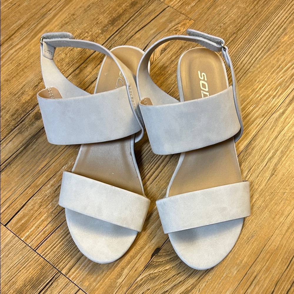 Soda Shoes Size 4.5